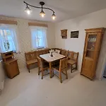 Kaffeehaus Blaslhoehe アパート